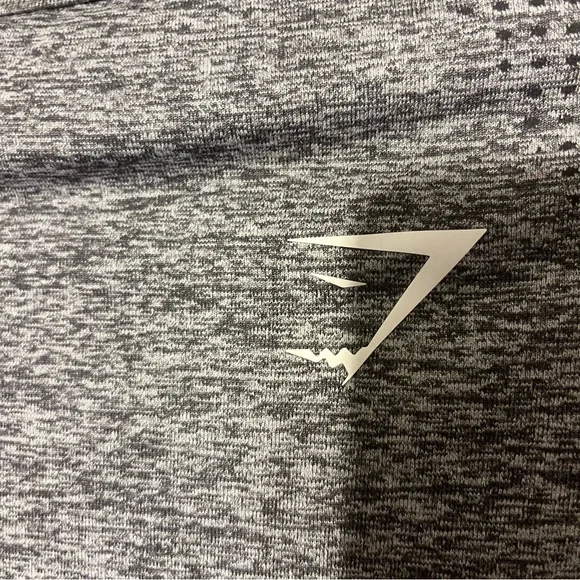 Gymshark Cropped Long Sleeve Size XS Grey - Picture 2 of 5